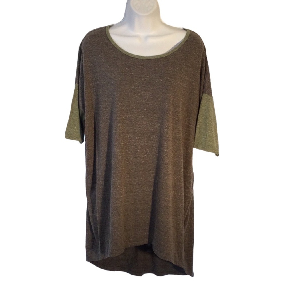 LuLaRoe Irma Heather Gray/Green Short Sleeve Top Sz M